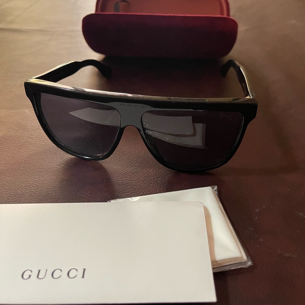 Used Gucci sunglasses
